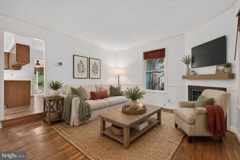 2813 Beechbank Rd, Silver Spring, MD 20910