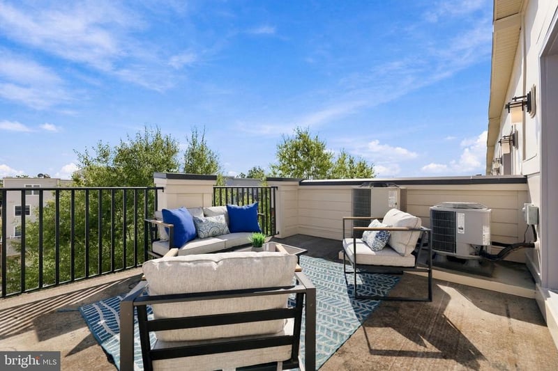 1120 S Lincoln St, Arlington, VA 22204