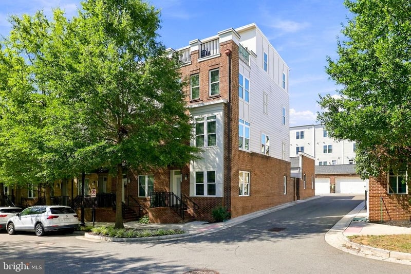 1120 S Lincoln St, Arlington, VA 22204