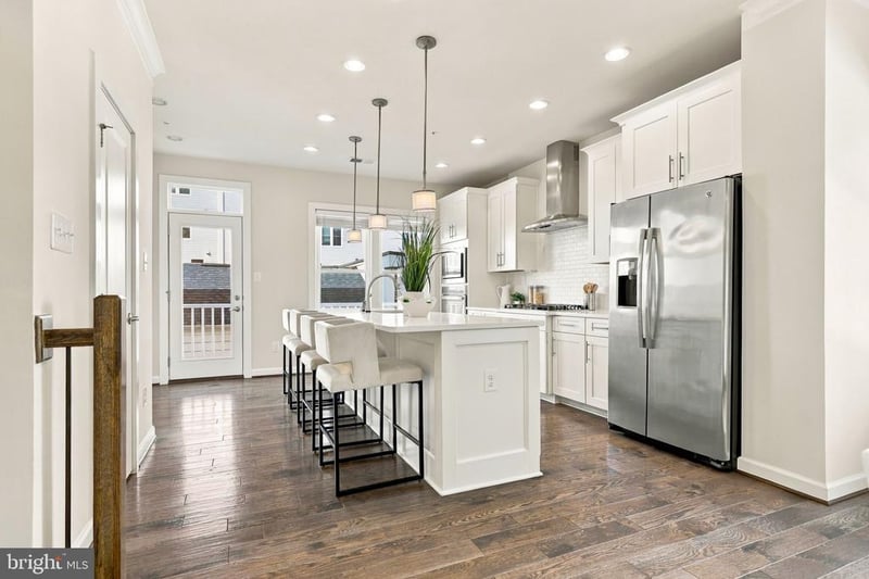 1120 S Lincoln St, Arlington, VA 22204