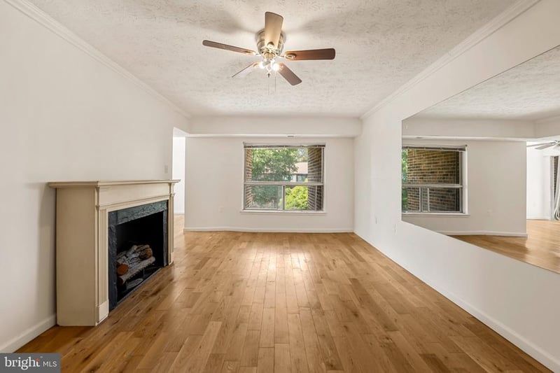 7716 Hanover Pw #304, Greenbelt, MD 20770