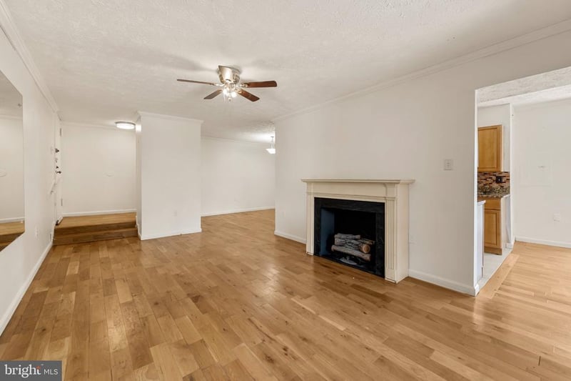 7716 Hanover Pw #304, Greenbelt, MD 20770