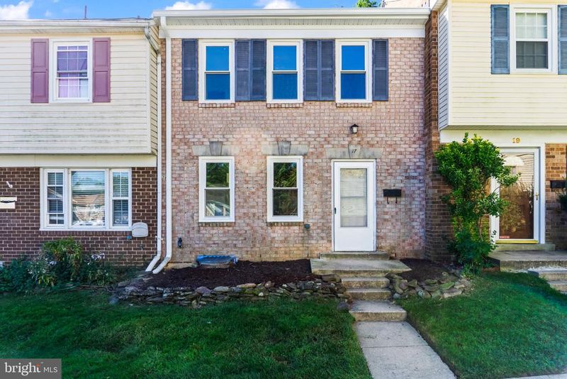 17 County Ct #15-9, Gaithersburg, MD 20878