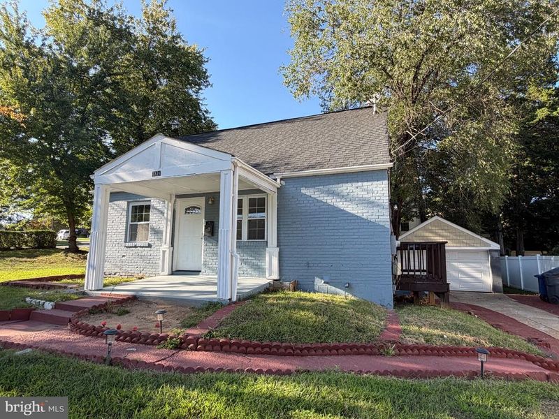 7124 Quincy Ave, Falls Church, VA 22042