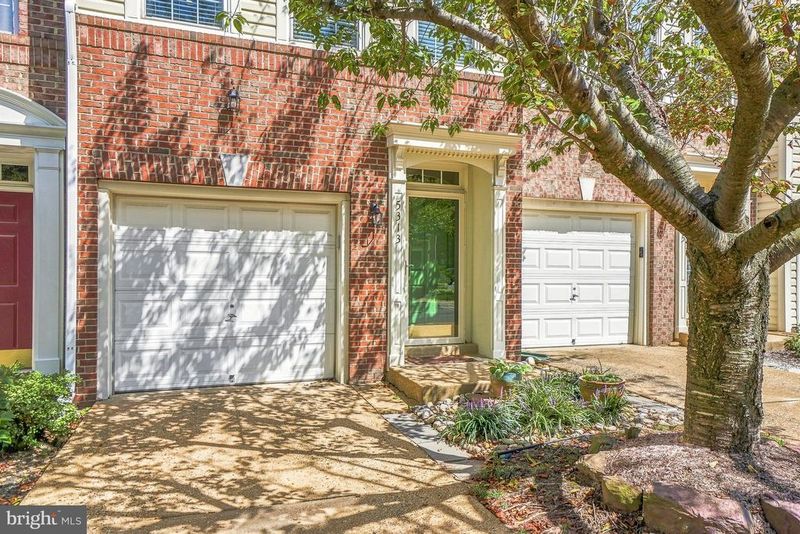 5313 Chieftain Cir, Alexandria, VA 22312