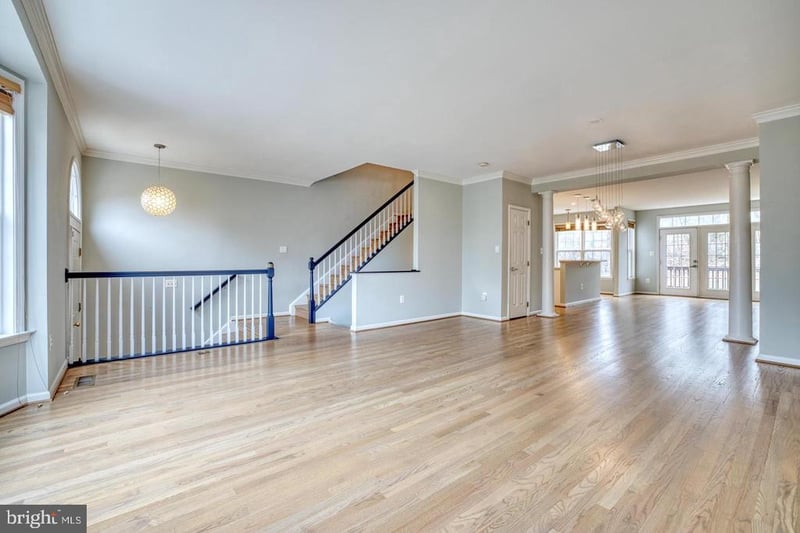 5742 Governors Pond Cir, Alexandria, VA 22310