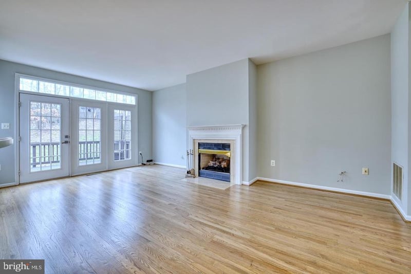 5742 Governors Pond Cir, Alexandria, VA 22310
