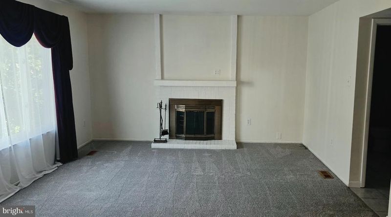 18900 Glendower Rd, Gaithersburg, MD 20879