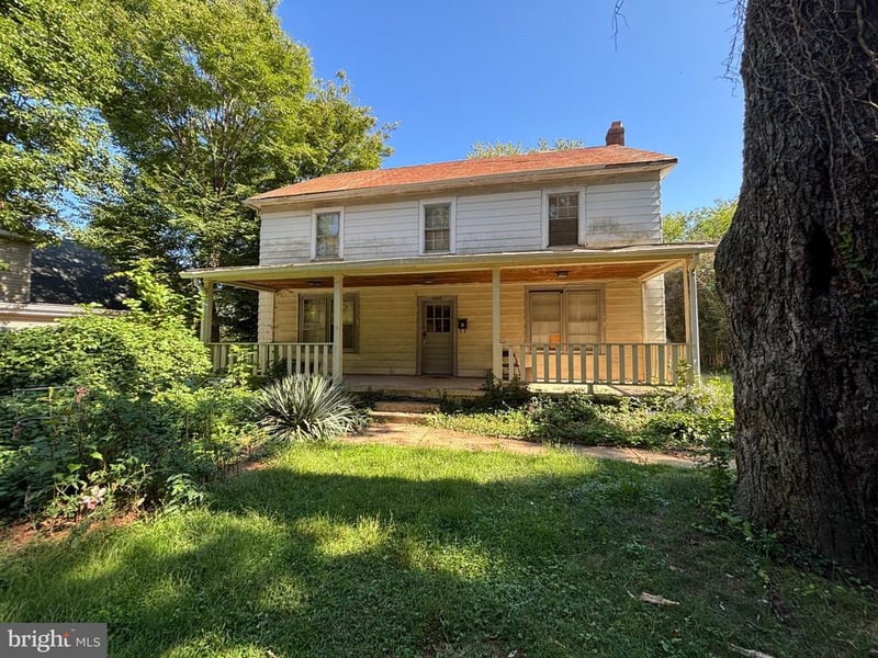 7353 Magarity Rd, Falls Church, VA 22043