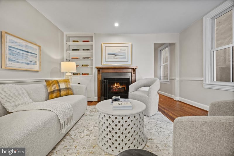 612 S Saint Asaph St, Alexandria, VA 22314
