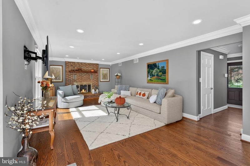 13713 Barberry Way, Sykesville, MD 21784