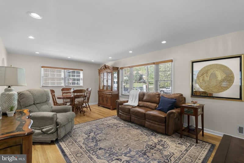 1106 Beall Pl, Laurel, MD 20707