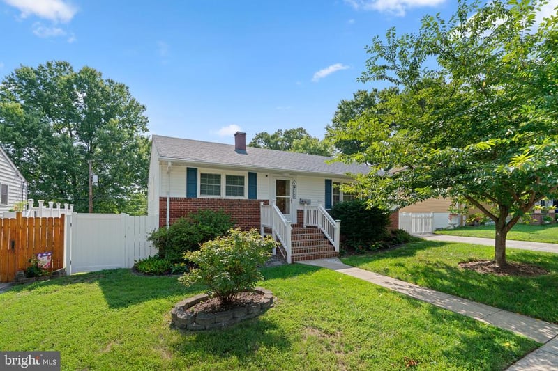 1106 Beall Pl, Laurel, MD 20707
