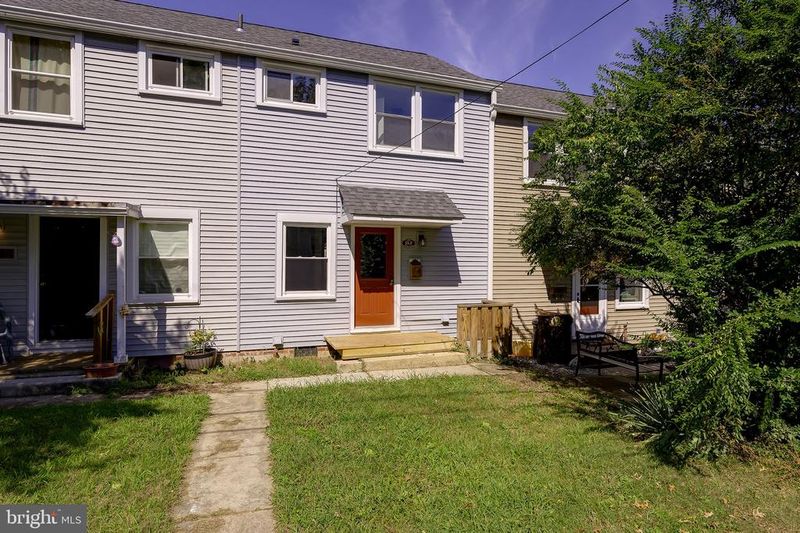 53 Ridge Rd, Greenbelt, MD 20770