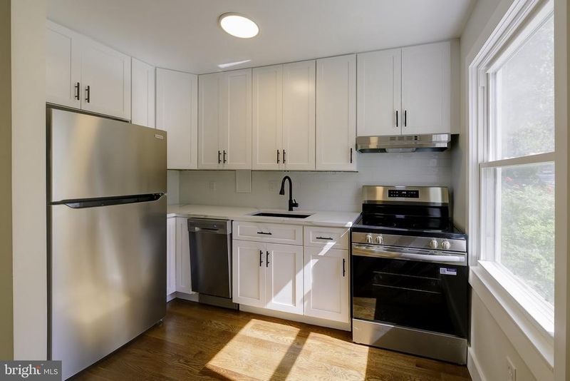 62 Ridge Rd, Greenbelt, MD 20770