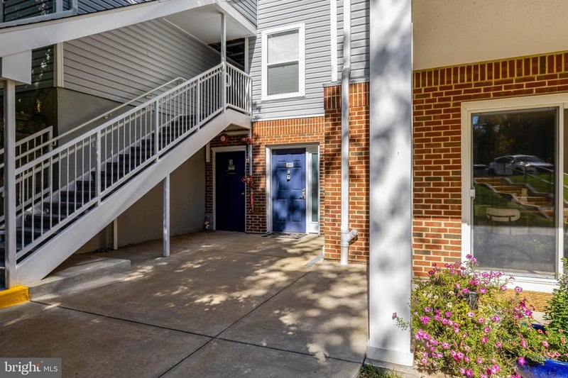3179 Summit Square Dr #A4, Oakton, VA 22124