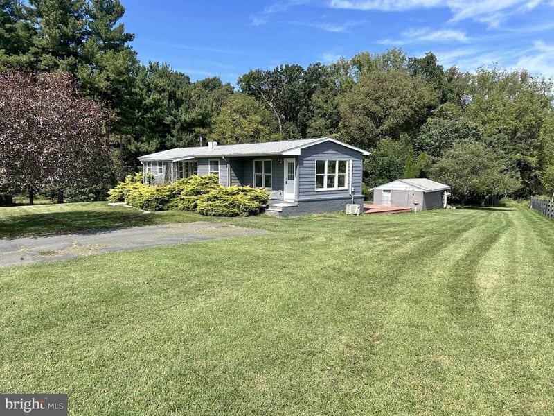 38936 Old Wheatland Rd, Waterford, VA 20197