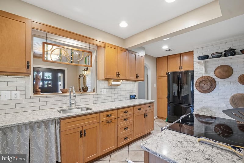 3406 Park Hill Pl, Fairfax, VA 22030
