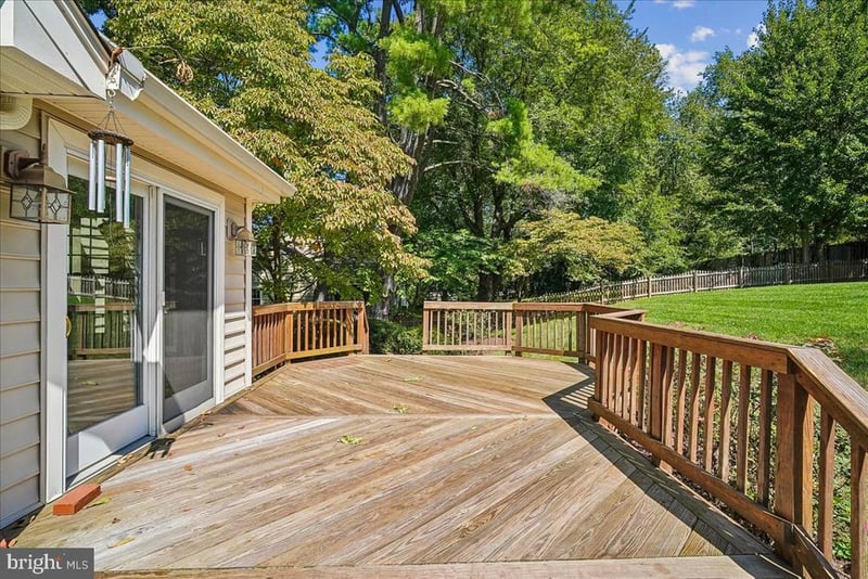 2669 Reign St, Herndon, VA 20171