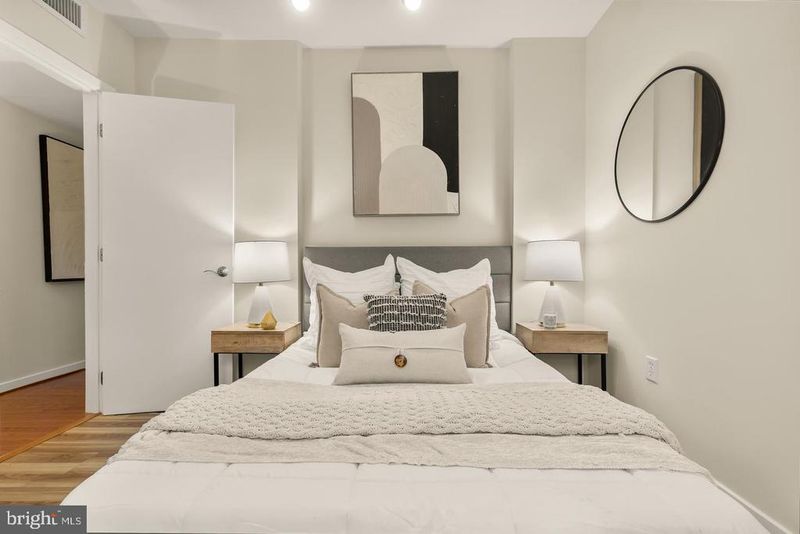 3534 10th St NW #200, Washington, DC 20010
