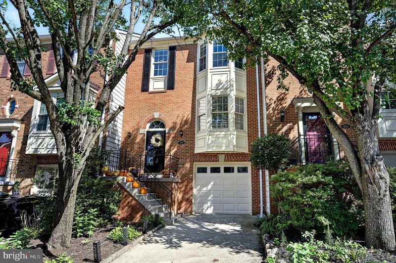 8006 Trevor Pl, Vienna, VA 22182
