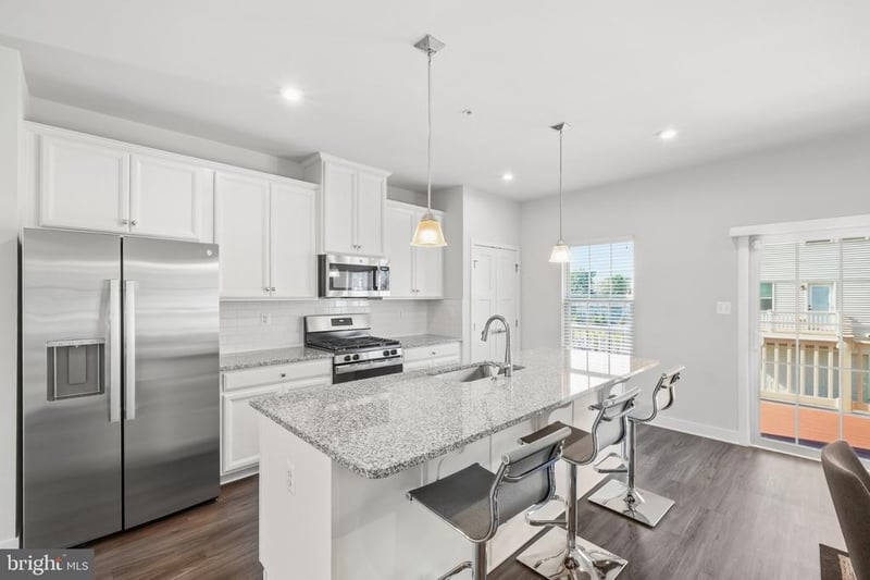 9567 Tall Oaks Rd, Montgomery Village, MD 20886