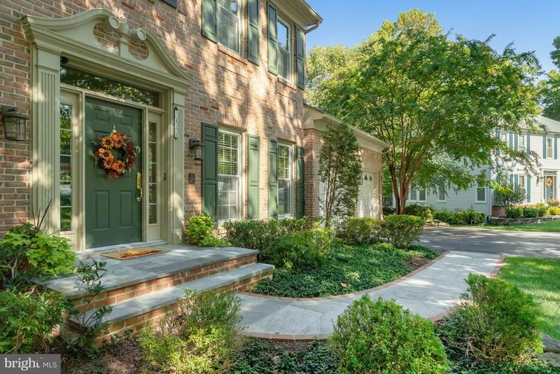 3482 Beaver Ford Rd, Woodbridge, VA 22192
