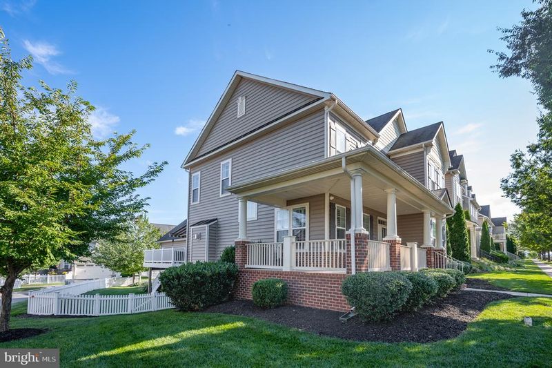 1424 Scheer St, Brunswick, MD 21716