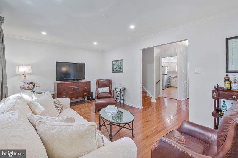2655 Centennial Ct, Alexandria, VA 22311