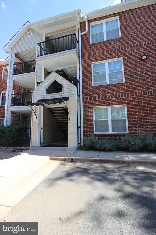 3304 Wyndham Cir #334, Alexandria, VA 22302