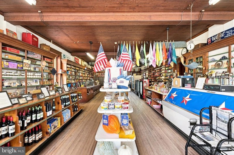 36550 Philomont Rd, Purcellville, VA 20132