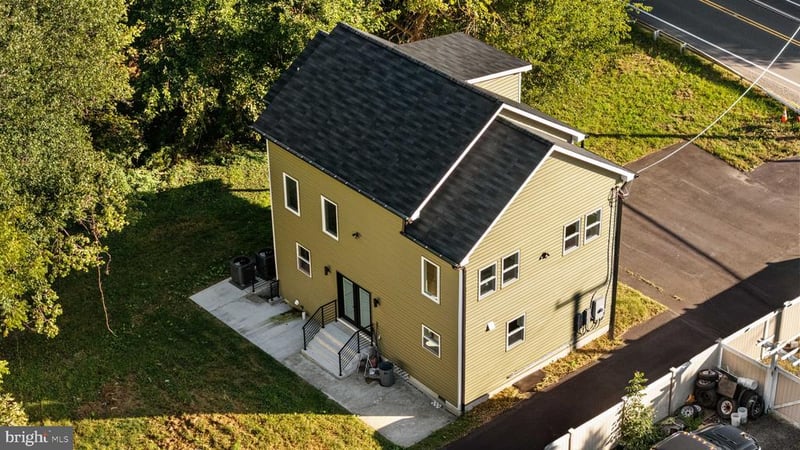 15001 Darnestown Rd, Germantown, MD 20874
