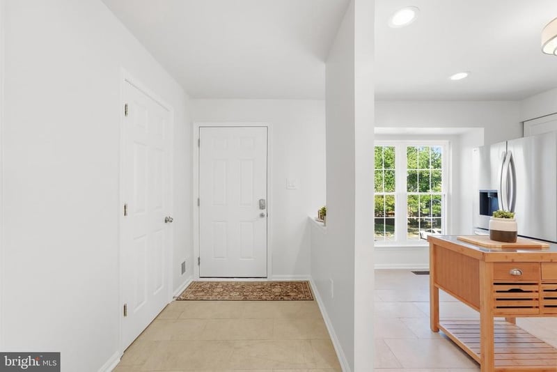 22055 Manning Sq, Sterling, VA 20166