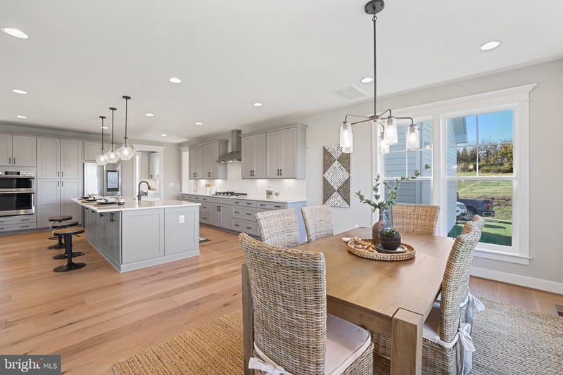 16055 Keymer Hill Ct, Hamilton, VA 20158