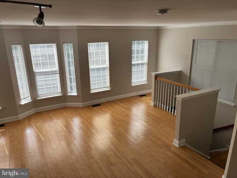 8126 Harper Valley Ln #28, Falls Church, VA 22042