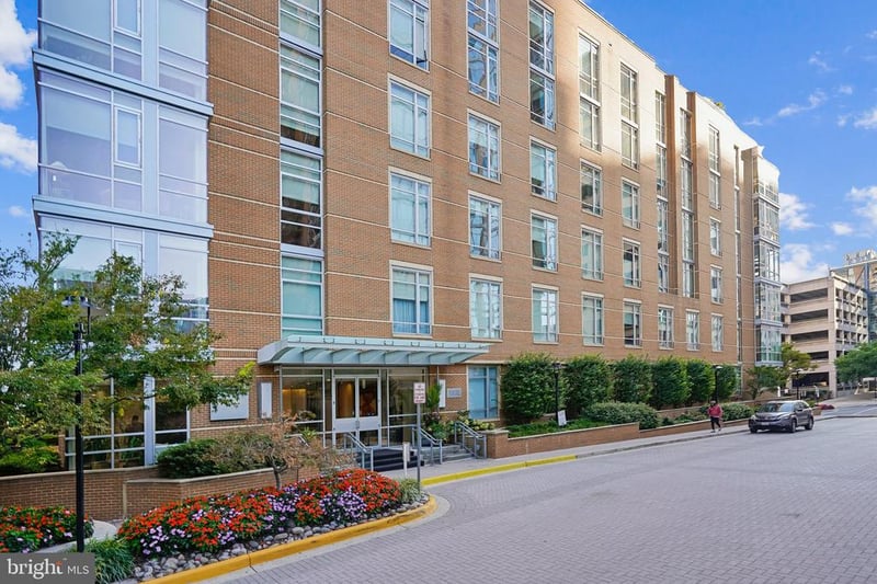 12025 New Dominion Pw #304, Reston, VA 20190