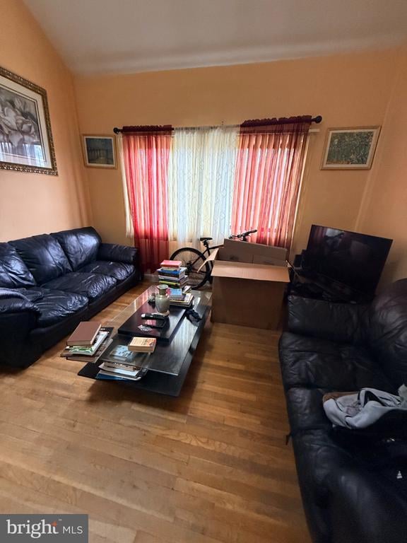 11509 Amherst Ave #204, Silver Spring, MD 20902