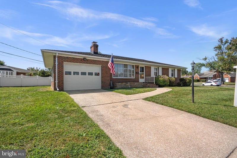 624 Gayle Dr, Linthicum Heights, MD 21090