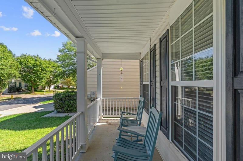 8368 Tenbrook Dr, Gainesville, VA 20155