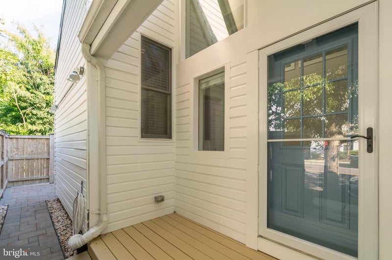 631 N Alfred St, Alexandria, VA 22314