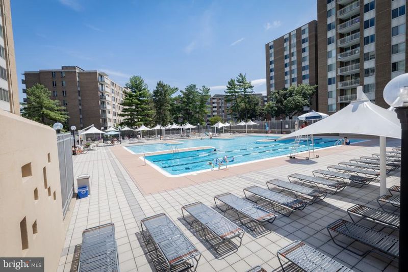 3001 Veazey Ter NW #1013, Washington, DC 20008