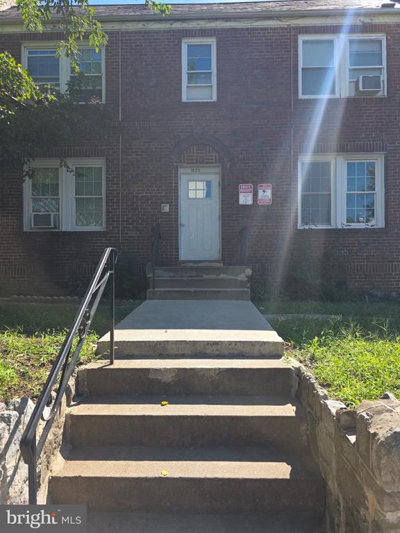 1829 M St NE #2, Washington, DC 20002