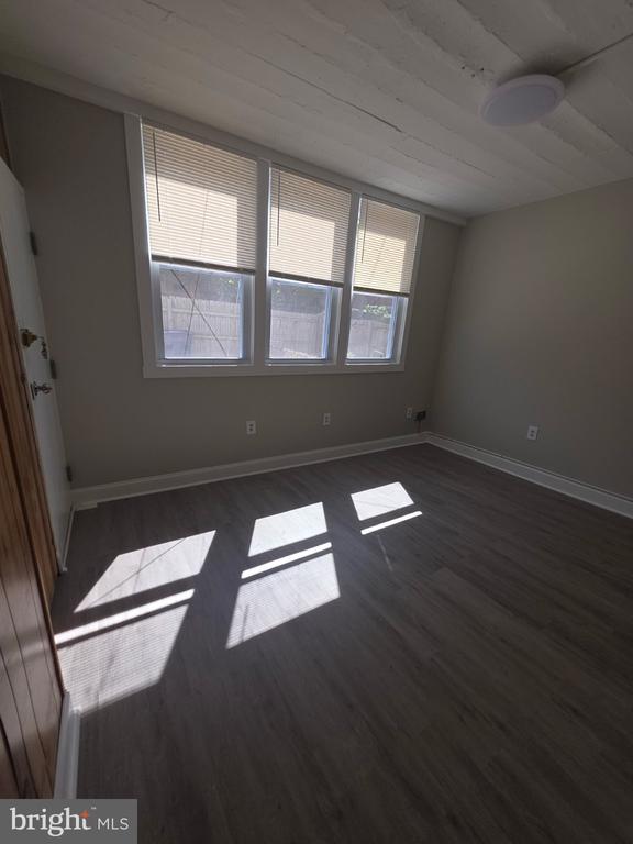 1829 M St NE #2, Washington, DC 20002