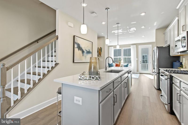 6011 Beake St, Hyattsville, MD 20782