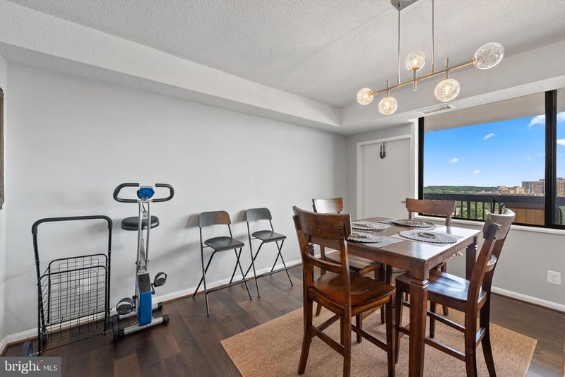 3713 S George Mason Dr #1216W, Baileys Crossroads, VA 22041