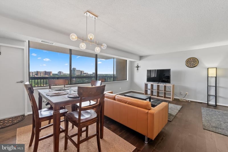 3713 S George Mason Dr #1216W, Baileys Crossroads, VA 22041