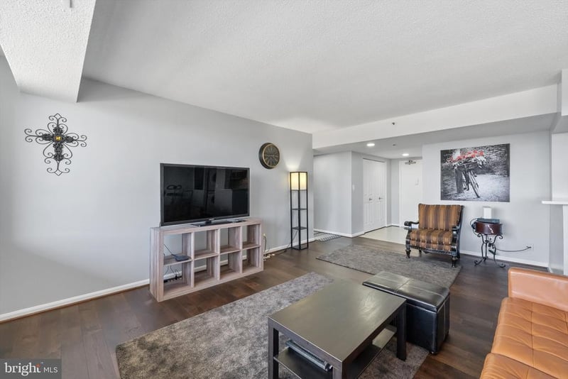 3713 S George Mason Dr #1216W, Baileys Crossroads, VA 22041