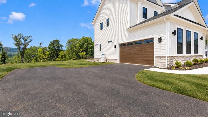 3 Stroup Ct, Myersville, MD 21773