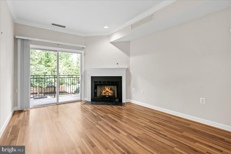 2330 14th St N #207, Arlington, VA 22201