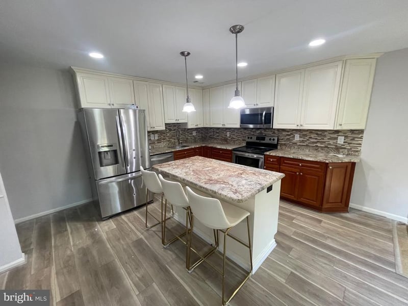 9609 Barkston Ct, Rockville, MD 20850